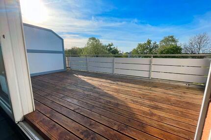 Penthouse 60 m² + Balkon: 13 m² = 73m² - 2,5 Zimmer - Essen Stadtbezirk IV