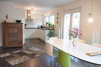 Zentral im Westen: Moderne 2-Zimmer-Wohnung mit Fahrstuhl - Stuttgart