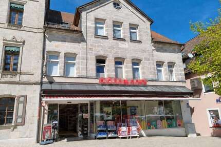Haus zum Kaufen in Altdorf 1.345.000,00 € 850 m²
