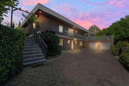Bungalow mit zwei Wohneinheiten in Lübeck von privat