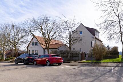 2 Zimmer renovierte DG Wohnung in Ulm-Lehr nahe oberer Eselsberg