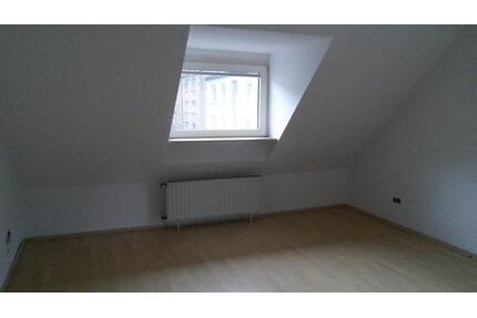 Hübsche 3 Zimmer Maisonette an PaarEinzelpersonWG - Duisburg Mittelmeiderich