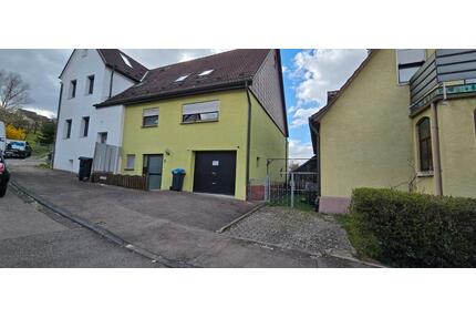 Haus mir großem Garten und Garage zu vermieten - Deizisau