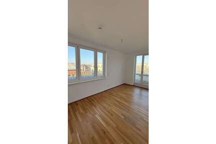 Wohnung zum Mieten in Berlin 2.556,75 € 115.69 m²