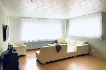 Wohnung zum Mieten in Ahorn OT 450,00 € 65 m²