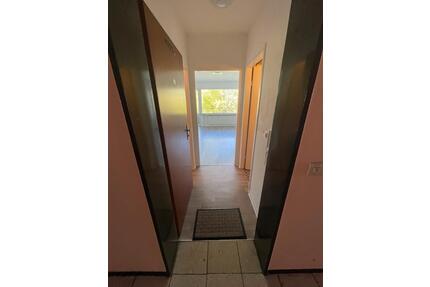 1 Zimmer Wohnung mit Balkon,Stellplatz& Schwimmbad in guter Lage - Würzburg Lengfeld
