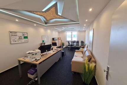 Büro in Mönchengladbach 239,98 € 27.27 m²