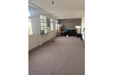 Wohnung zur vermieten - 700,00&nbsp;EUR Kaltmiete, ca.&nbsp; 180,00&nbsp;m&sup2; in Dahlheim (PLZ: 56348)