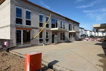 Wohnung zum Mieten in Fredersdorf 1.569,32 € 95.69 m²