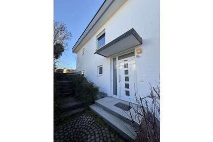 Haus zum Mieten in Mering 1.990,00 € 170 m²