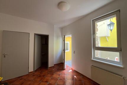 5-Zimmer mit Terrasse und Einbauküche – zentrale Lage & viel Plat - Ludwigsburg
