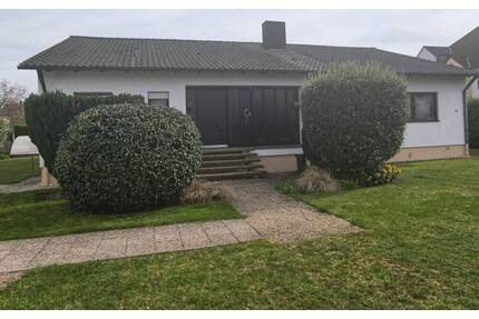 Gepflegtes Einfamilienhaus Bungalow im Einzugsgebiet von Regensburg - Obertraubling