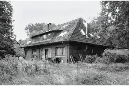 Zwangsversteigerung Mehrfamilienhaus - Nahrendorf Pommoißel