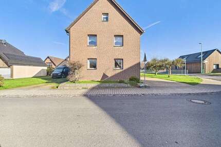 Haus zum Kaufen in Hürtgenwald Großhau 299.000,00 € 142.5 m² - Hürtgenwald / Großhau