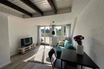 Sanierte & vollmöblierte 1,5 DG-Wohnung mit große Dachterrasse - Köln Mülheim