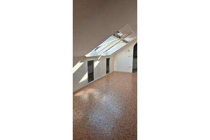 DG Wohnung, frisch renoviert in ruhiger Lage - Aschaffenburg Österreicher Kolonie