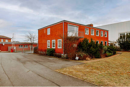 * Bürohaus in der Goseburg * - 1.500,00&nbsp;EUR Kaltmiete, ca.&nbsp; 400,00&nbsp;m&sup2;&nbsp;Wohnfl&auml;che in Lüneburg (PLZ: 21339) Goseburg-Zeltberg