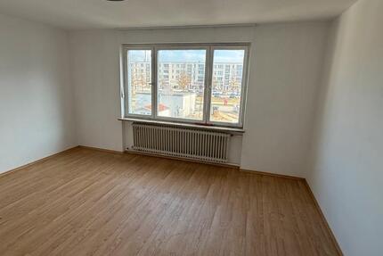 3 Zimmer Wohnung zu vermieten - 2.500,00&nbsp;EUR Kaltmiete, ca.&nbsp; 88,00&nbsp;m&sup2; in München (PLZ: 81827) Trudering-Riem