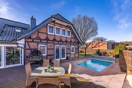 Haus zum Kaufen in LauenburgElbe 775.000,00 € 289 m² - Lauenburg/Elbe