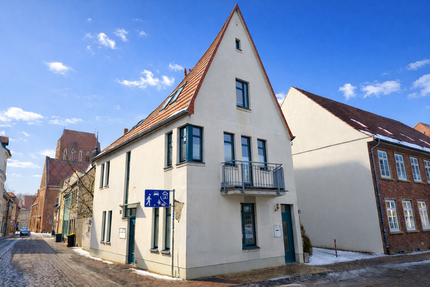 Haus zum Kaufen in Güstrow 340.000,00 € 193 m²
