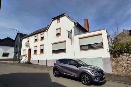 Haus zum Kaufen in Bad Münstereifel 225.000,00 € 330 m²
