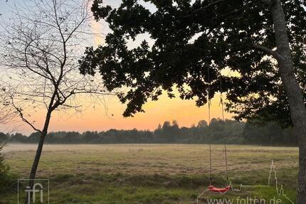 Ruhig Wohnen mit Blick in die weite Natur: Reihenendhaus in Wiesmoor