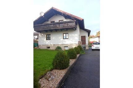 Haus Mitten In Regen - 220.000,00&nbsp;EUR Kaufpreis, ca.&nbsp; 150,00&nbsp;m&sup2; in Regen (PLZ: 94209)