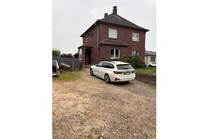 Gemütliches Einfamilienhaus mit Doppelgarage und Pool - Gangelt