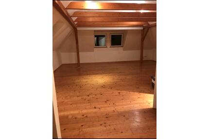 Dachgeschosswohnung mit EBK frei ab 01.07.2026 - Delmenhorst