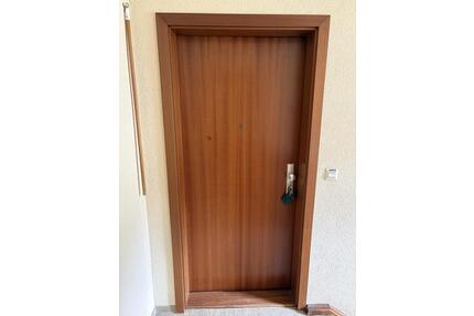 Schöne Lage! Helle 2,5-Zimmer-Wohnung mit Balkon + Garage - Bad Wildbad