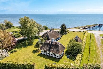 Exklusive Idylle in absoluter Südlage und erster Reihe zum Wasser - Kühlungsborn