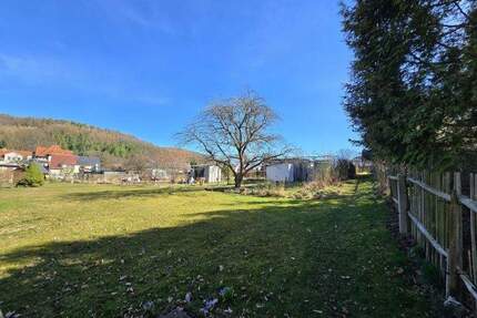 Großzügiges Grundstück mit Weitblick und Entwicklungspotenzial in Lichtenstein