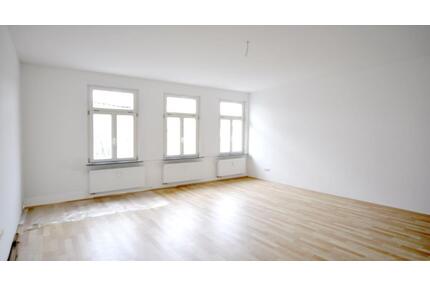 Stilvoll wohnen im Altbau – kernsanierte Wohnung mit großzügigen, hellen Räumen, hohen Decken und optionaler Garage - Fürth 10809563000