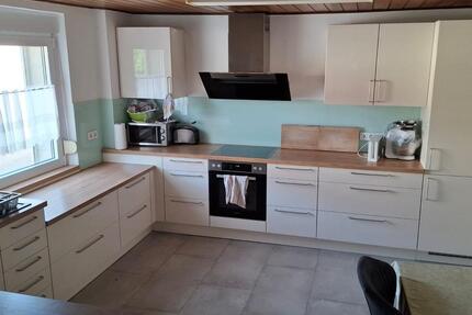 Sehr gepfl, 2 Familienhaus mit sep. Werkstatt in Niederwürzbach - Blieskastel