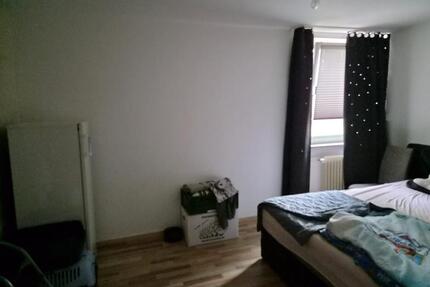 Wohnung zu vermieten - 900,00&nbsp;EUR Kaltmiete, ca.&nbsp; 100,00&nbsp;m&sup2; in Husum (PLZ: 25813)