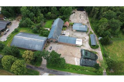 Hofanlage am Waldrand - 979.000,00&nbsp;EUR Kaufpreis, ca.&nbsp; 300,00&nbsp;m&sup2; in Ovelgönne (PLZ: 26939)