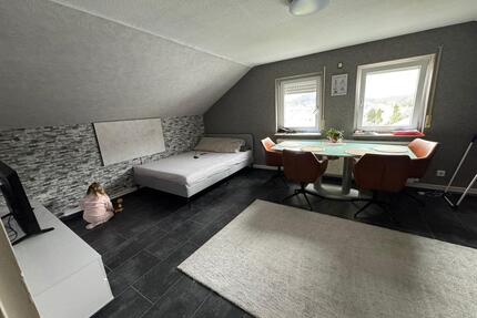 3 Zimmer DG Wohnung - 650,00&nbsp;EUR Kaltmiete, ca.&nbsp; 66,00&nbsp;m&sup2; in Gaildorf (PLZ: 74405)