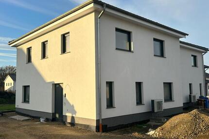 Moderne Doppelhaushälfte im Neubaugebiet - KfW-förderungsfähig - Wolfsburg Alt-Wolfsburg