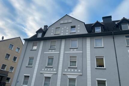 3-Zimmer-Dachgeschoss-MaisonetteBalkon, Garten & Stellplatz - Essen Stadtbezirk V