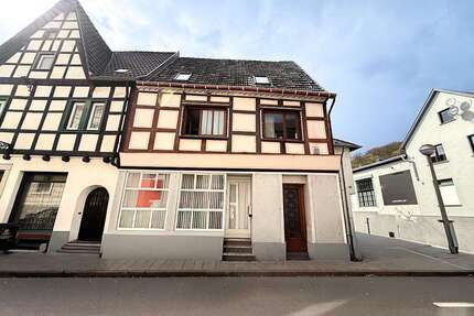 Haus zum Kaufen in Remagen 130.000,00 € 189 m²