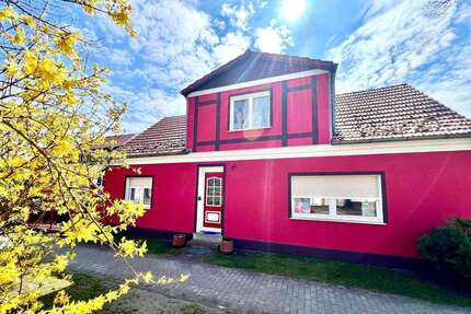 Haus zum Kaufen in Sommerfeld 439.000,00 € 134.37 m²