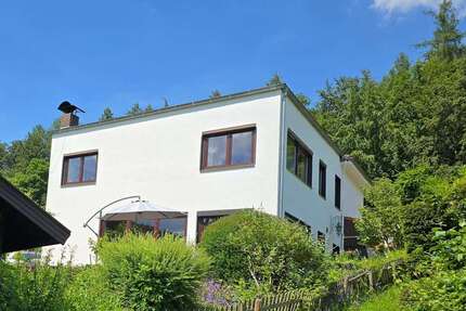 Haus zum Kaufen in Schieder-Schwalenberg 398.000,00 € 250 m²