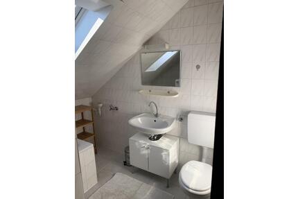 Befristet vermietete Dachgeschosswohnung (37 qm) - Augsburg Bärenkeller