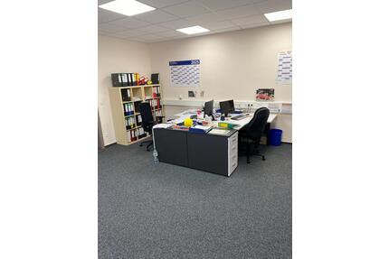 Büroräume ab 01.05.2026 - 9,00&nbsp;EUR Kaltmiete, ca.&nbsp; 90,00&nbsp;m&sup2; in Albersweiler (PLZ: 76857)