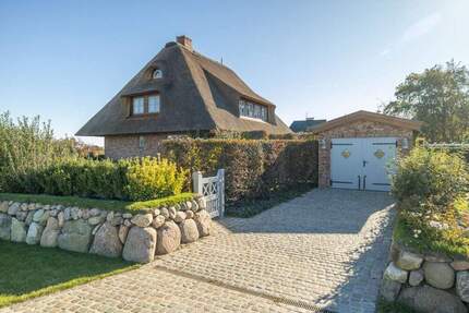Alleinlage mit Weitblick auf Wiesen und Felder - Sylt Morsum