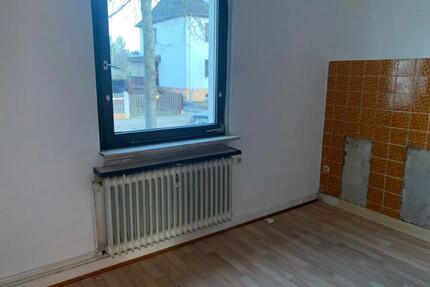 Geräumiges Mehrfamilienhaus mit zwei Wohnung und Ausbaupotenzial - Offenbach am Main Bieberer Berg