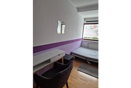 WG-Zimmer in Frauen-WG im 100 qm Reihenhaus (Hamburg-Horn)