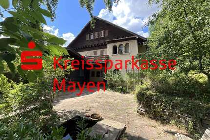 Haus zum Kaufen in Kempenich 950.000,00 € 334 m²