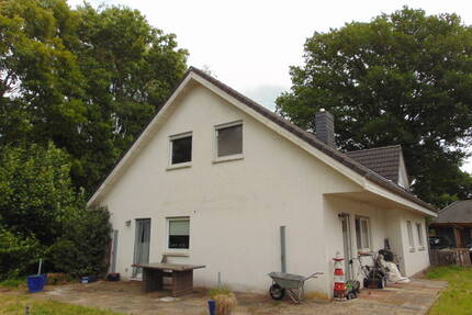 Großes Wohnhaus mit 2 Wohnbereichen in Rastede