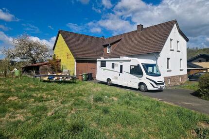 mehr Familien haus mit Scheune und grossem grundstück - Etzbach